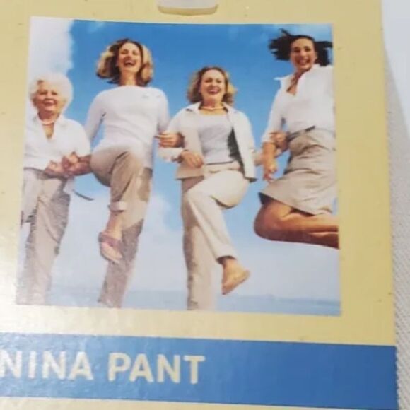 Dockers Women Nina Tan Pants Classic Fit Wrinkle Free Basic Kkakis Pant Sz 4 - Picture 1 of 7